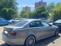 Gebraucht BMW 325 Sport Line 218 PS (160 kW) 2006 Grau Limousine