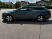 Gebraucht Skoda Superb 190 PS (139 kW) 2016 Grau Kombi