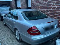 Gebraucht Mercedes E200 122 PS (89 kW) 2003 Silber Limousine