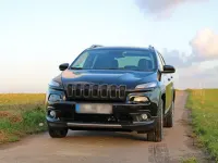 Second-hand Jeep Cherokee 200 CP (147 kW) 2015 Negru SUV