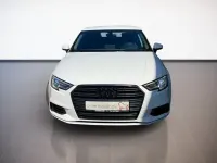 Gebraucht Audi A3 Sport 116 PS (85 kW) 2018 Weiß Limousine