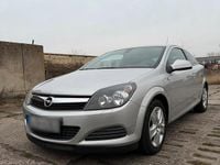 Gebraucht Opel Astra GTC 115 PS (84 kW) 2011 Silber Coupé