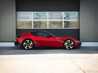 Gebraucht Ferrari 12 Cilindri 829 PS (609 kW) 2025 Rot