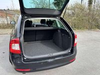 Gebraucht Skoda Octavia Elegance 105 PS (77 kW) 2013 Schwarz Kombi
