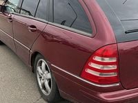 Gebraucht Mercedes C320 240 PS (176 kW) 2001 Rot Kombi