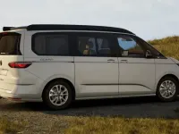 Neu VW T7 California 150 PS (110 kW) 2026 Candyweiß / dach: schwarz Van