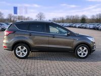Gebraucht Ford Kuga 150 PS (110 kW) 2018 Grau SUV