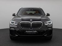 Gebraucht BMW X5 M Sport 394 PS (289 kW) 2021 Saphirschwarz metallic475braun SUV