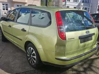 Używany Ford Focus Fun X 101 KM (74 kW) 2006 Żółty Kombi
