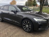 Gebraucht Volvo V60 Plus 350 PS (257 kW) 2025 Grau Kombi