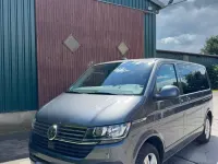 Gebraucht VW Multivan Comfortline 150 PS (110 kW) 2020 Grau Van / Kleinbus