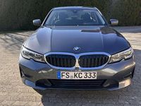 Gebraucht BMW 320 Advantage 190 PS (139 kW) 2019 Grau Limousine