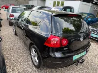 Gebraucht VW Golf V Trendline 75 PS (55 kW) 2004 Black magic perleffekt Kleinwagen