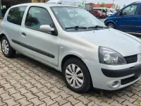 Gebraucht Renault Clio II 75 PS (55 kW) 2003 Silber Kleinwagen