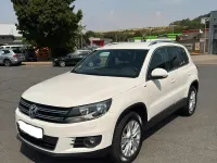 Gebraucht VW Tiguan Life 140 PS (102 kW) 2013 Weiß SUV