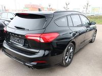 Gebraucht Ford Focus ST-Line 150 PS (110 kW) 2019 Iridiumschwarz metallic iridiumschwarz metallic Kombi