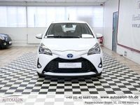 Gebraucht Toyota Yaris Hybrid 75 PS (55 kW) 2018 Super white 2 Limousine