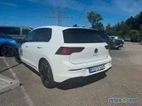 Gebraucht VW Golf VIII 150 PS (110 kW) 2026 Pure white schwarz Limousine
