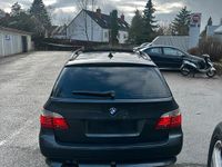 Gebraucht BMW 530 235 PS (172 kW) 2007 Silber Kombi