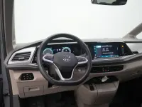 Gebraucht VW Multivan Basis 150 PS (110 kW) 2024 Schwarz Van / Kleinbus