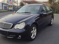 Gebraucht Mercedes C200 163 PS (119 kW) 2006 Blau Limousine