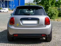 Usata Mini Cooper SE 136 kW (185 CV) 2023 Argento Utilitaria