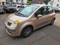 Używany Renault Modus Dynamique 75 KM (55 kW) 2004 Beżowy Minivan
