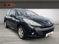 Gebraucht Peugeot 206 Basis 75 PS (55 kW) 2010 Schwarz Limousine