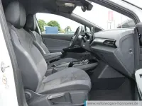 Gebraucht VW ID.5 Pro Performance 150 kW (204 PS) 2023 Gletscherweiß metallic schwarz SUV