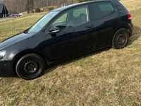 Gebraucht VW Golf VI 105 PS (77 kW) 2011 Schwarz Kleinwagen