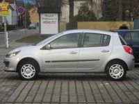 Gebraucht Renault Clio II Dynamique 75 PS (55 kW) 2008 Platingrau Kleinwagen