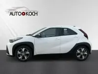 Gebraucht Toyota Aygo X Active 116 PS (85 kW) 2026 Super white 2 SUV