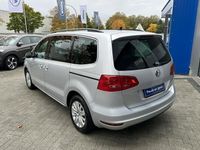 Second-hand VW Sharan 150 CP (110 kW) 2015 Argintiu Monovolum