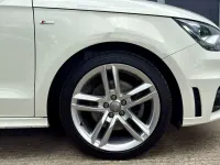 Gebraucht Audi A1 S-line plus 185 PS (136 kW) 2012 Weiß Kleinwagen