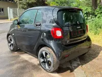 Gebraucht Smart ForTwo Coupé 60 kW (82 PS) 2021 Schwarz Coupé