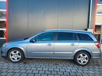 Gebraucht Opel Astra 116 PS (85 kW) 2008 Silber Limousine