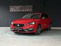 Używany Seat Leon FR 204 KM (150 kW) 2022 Czerwony Sedan/Limuzyna