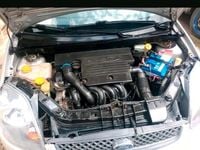 Gebraucht Ford Fiesta 101 PS (74 kW) 2005 Silber Kleinwagen