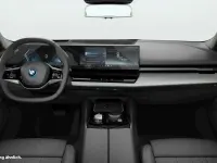 Gebraucht BMW 530e Comfort Edition 190 PS (139 kW) 2024 Bmw individual tansanitblau Limousine