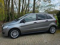 Używany Mercedes B170 116 KM (85 kW) 2006 Szary Minivan