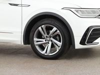 Gebraucht VW Tiguan R-line 150 PS (110 kW) 2023 Pure white SUV