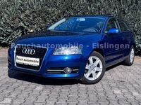 Gebraucht Audi A3 Attraction 105 PS (77 kW) 2011 Blau Kleinwagen