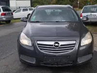 Gebraucht Opel Insignia Edition 140 PS (102 kW) 2010 Grau Kombi