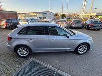 Gebraucht Audi A3 Attraction 125 PS (91 kW) 2016 Silber Limousine
