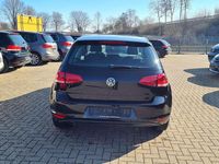 Gebraucht VW Golf VII Trendline 110 PS (80 kW) 2016 Schwarz Kleinwagen