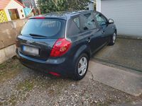 Gebraucht Kia Ceed EX 109 PS (80 kW) 2009 Silber Kleinwagen