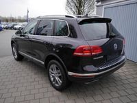 gebraucht VW Touareg 3.0 V6 TDI DPF SCR AUTOMATIC * BMT * AHK * LUFTFEDERUNG * LEDER * PANORAMA-SD * 19 ZOLL