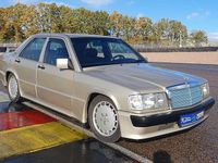 Gebraucht Mercedes 190 185 PS (136 kW) 1985 Rauchsilber met. Limousine