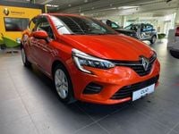 Gebraucht Renault Clio V Intens 140 PS (102 kW) 2022 Valenciaorange metallic Kleinwagen