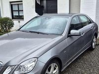 Gebraucht Mercedes E250 204 PS (150 kW) 2009 Grau Limousine